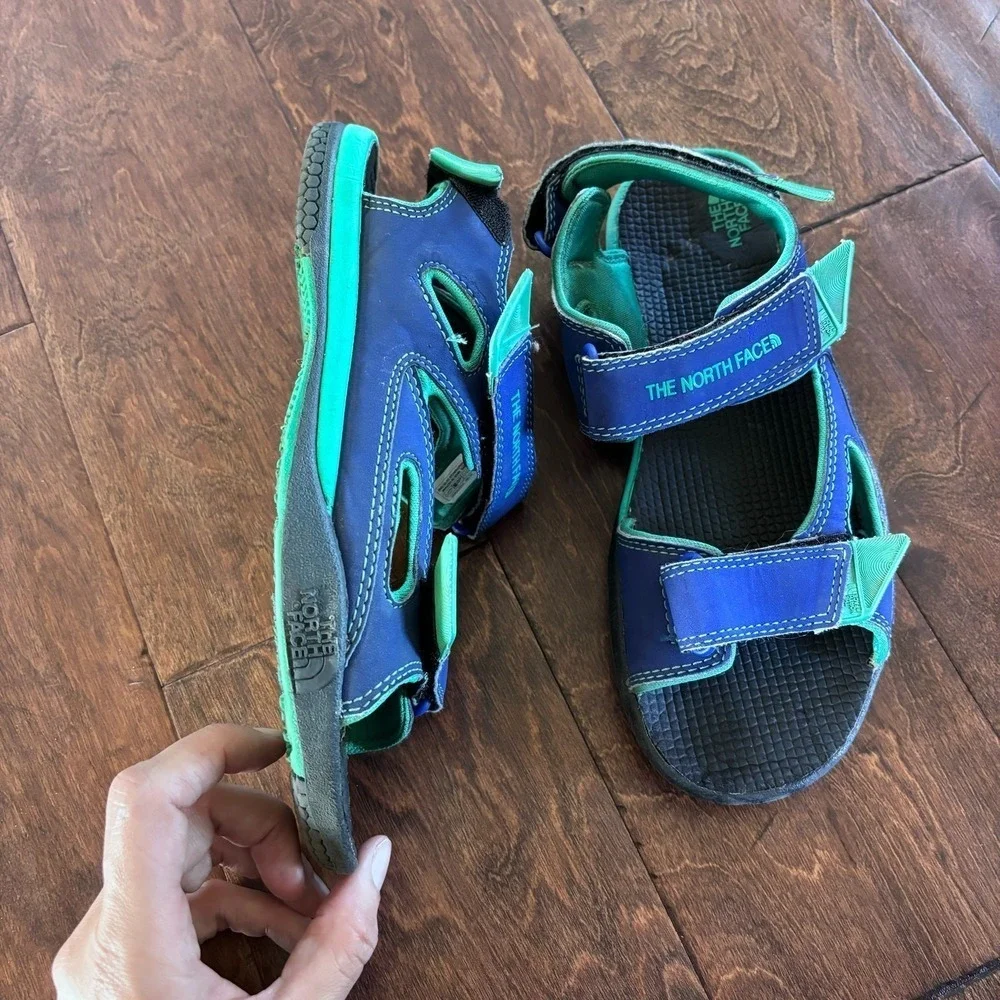 The North Face Girls‎ Sandals Size 5 Blue Green